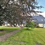Jensen - Perfekt Fuer Grosse Und Kleine Gaeste!