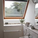 Jensen - Perfekt Fuer Grosse Und Kleine Gaeste!