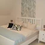 Jensen - Perfekt Fuer Grosse Und Kleine Gaeste!